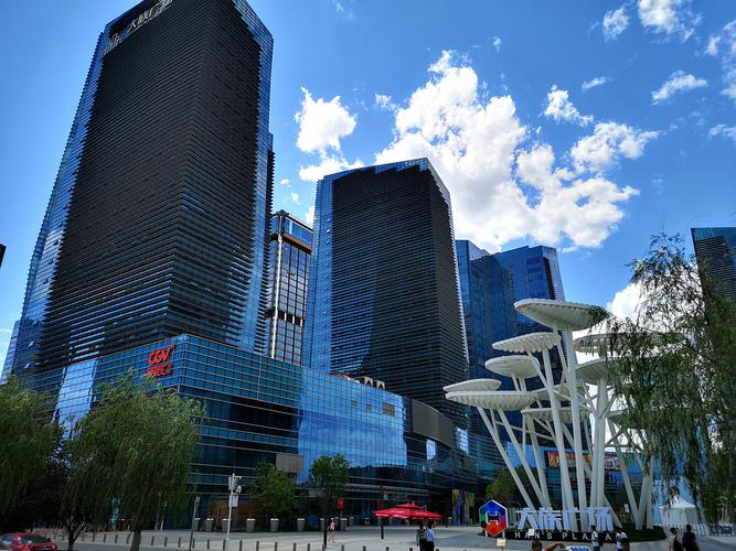 北京經(jīng)濟技術開發(fā)區(qū)小景 科技與自然的和諧共舞
